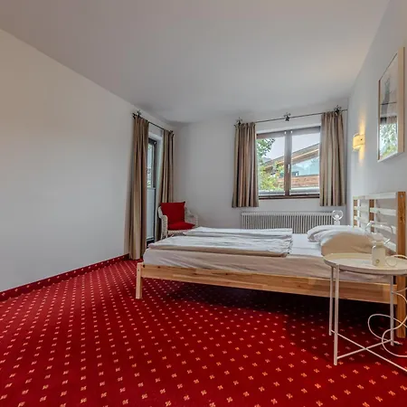 Hahnenkamm Residenz 公寓 *