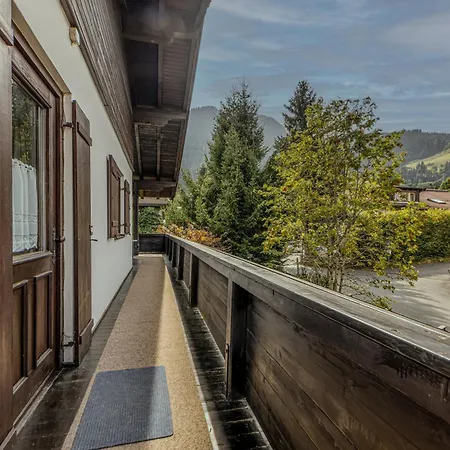 Hahnenkamm Residenz 公寓 *